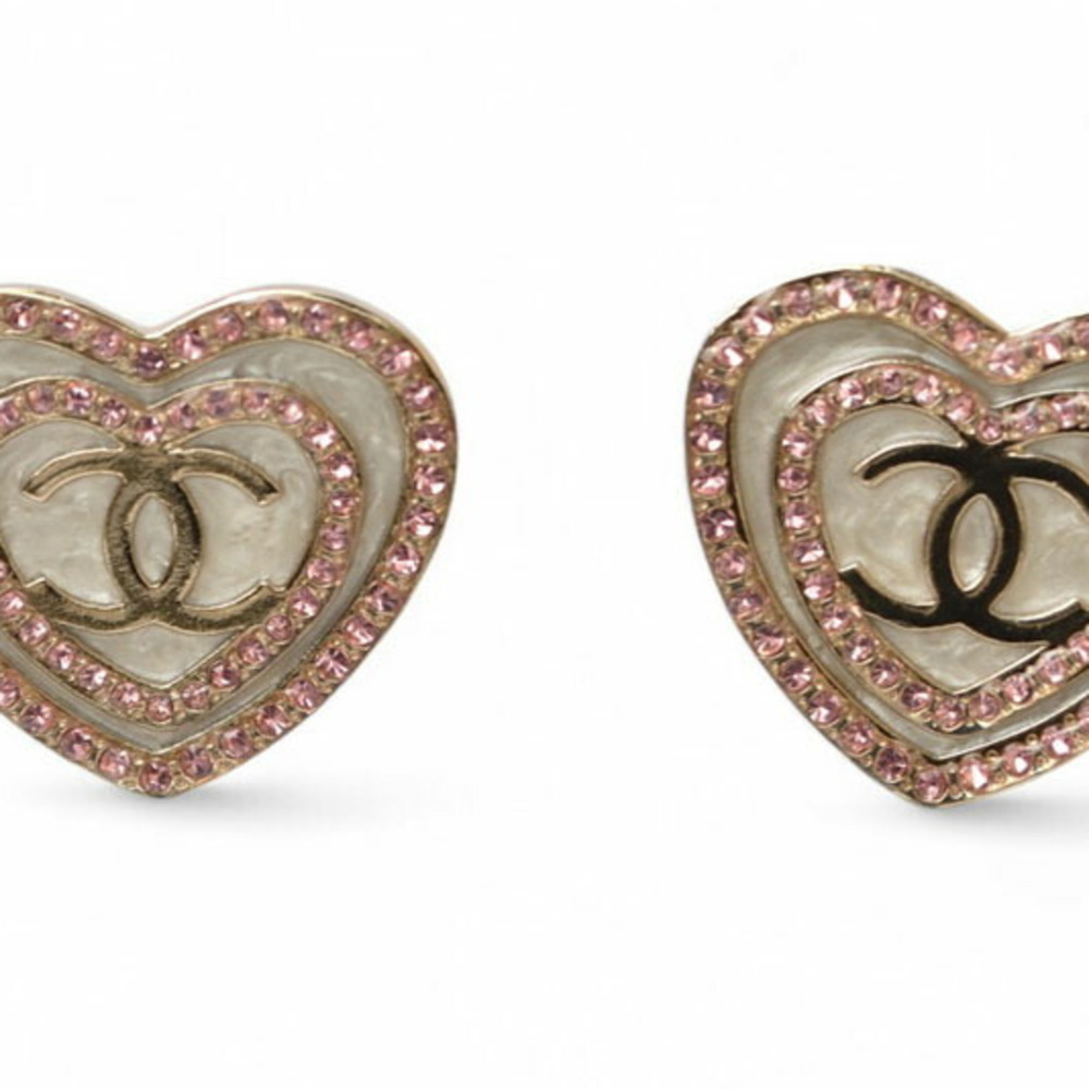 CHANEL Gold Heart Earrings - Picture 6 of 6